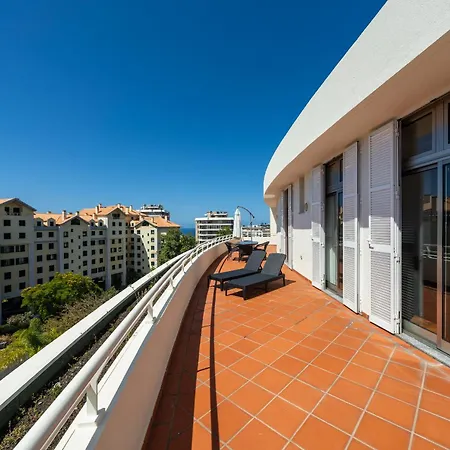 Diego Cruz Penthouse By Madeira