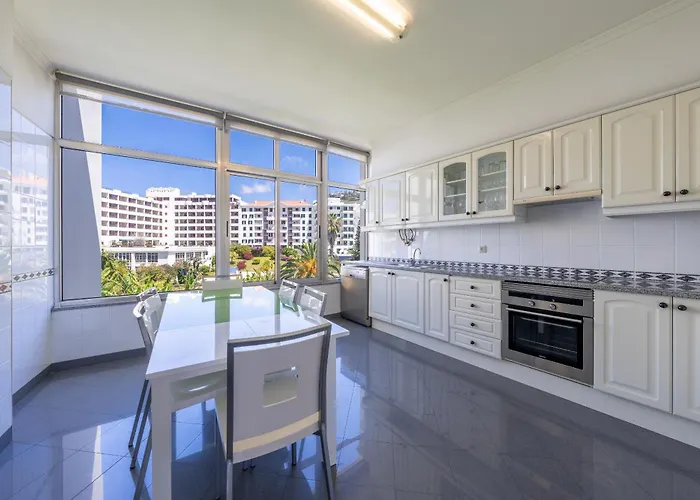 Diego Cruz Penthouse By Madeira *